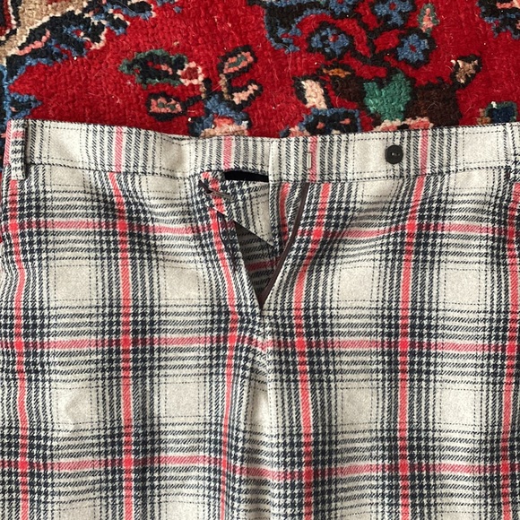 Burberry pants brown, black and red. - Picture 2 of 4